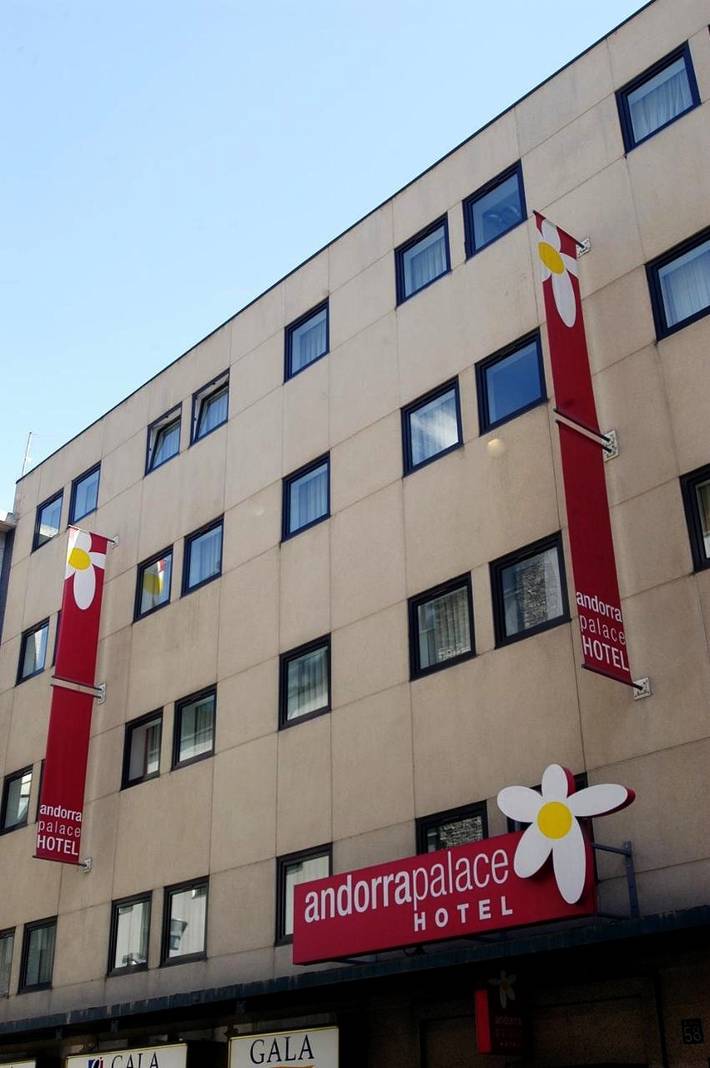 Hotel para 2 personas, con terraza además de sauna y jacuzzi - 1