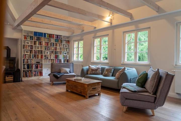 Villa für 20 Personen, mit Ausblick und Garten in Brandenburg