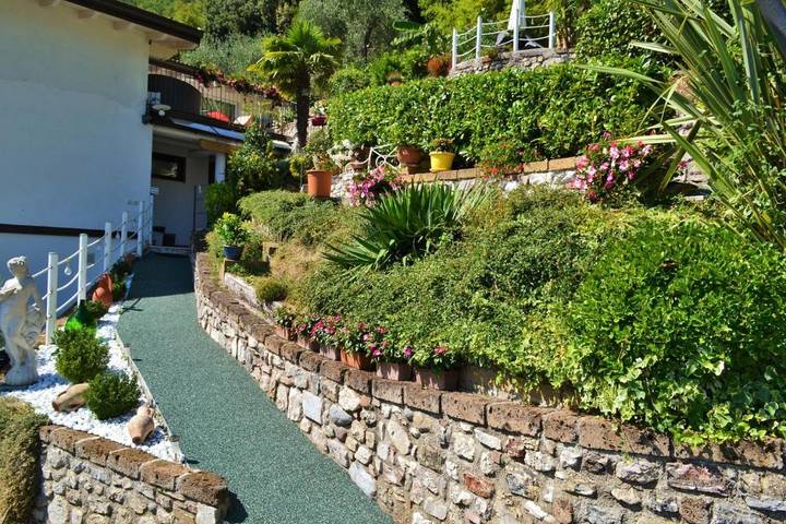 Ferienwohnung für 2 Personen, mit Seeblick und Ausblick sowie Garten in Limone sul Garda - 4