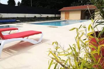 Camping pour 4 Personnes dans Saint-Bonnet-le-Château, Montbrison, Photo 2