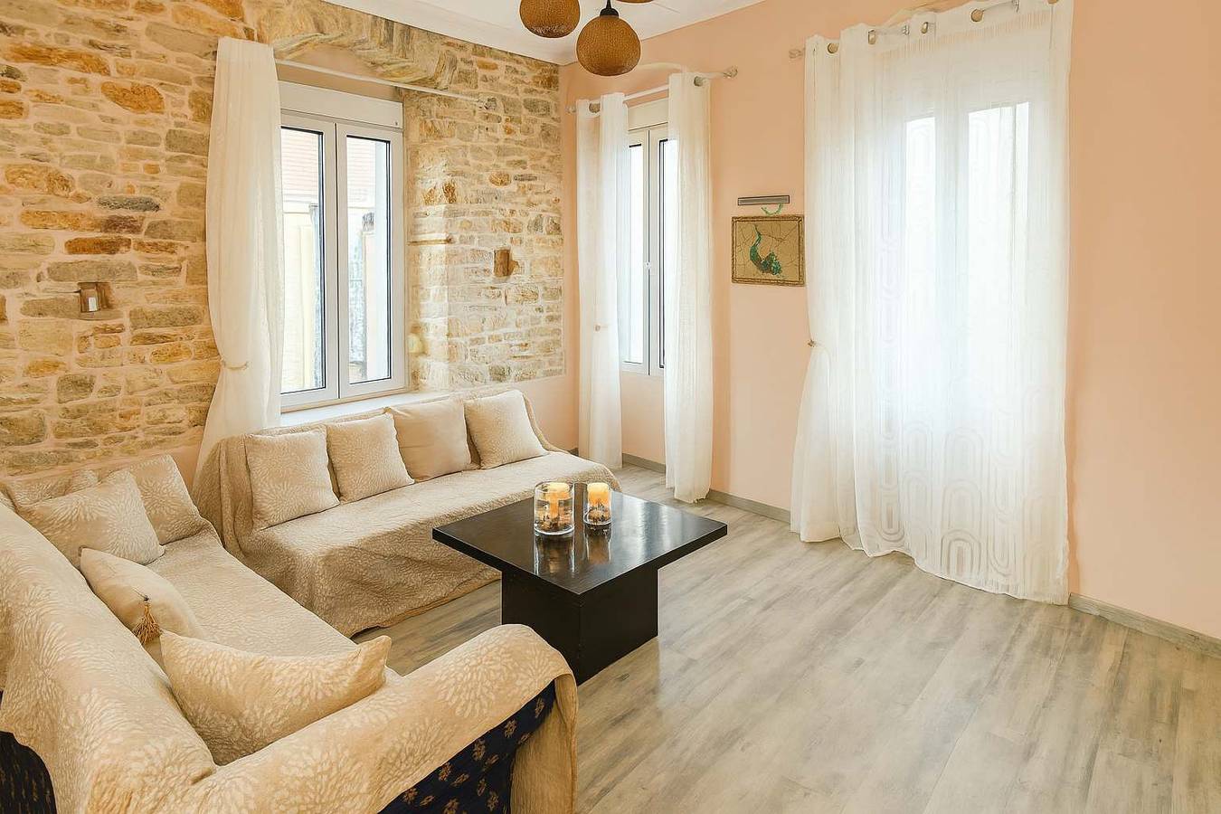 Traditional Samos Home with a Jacuzzi and Balcony in Samos