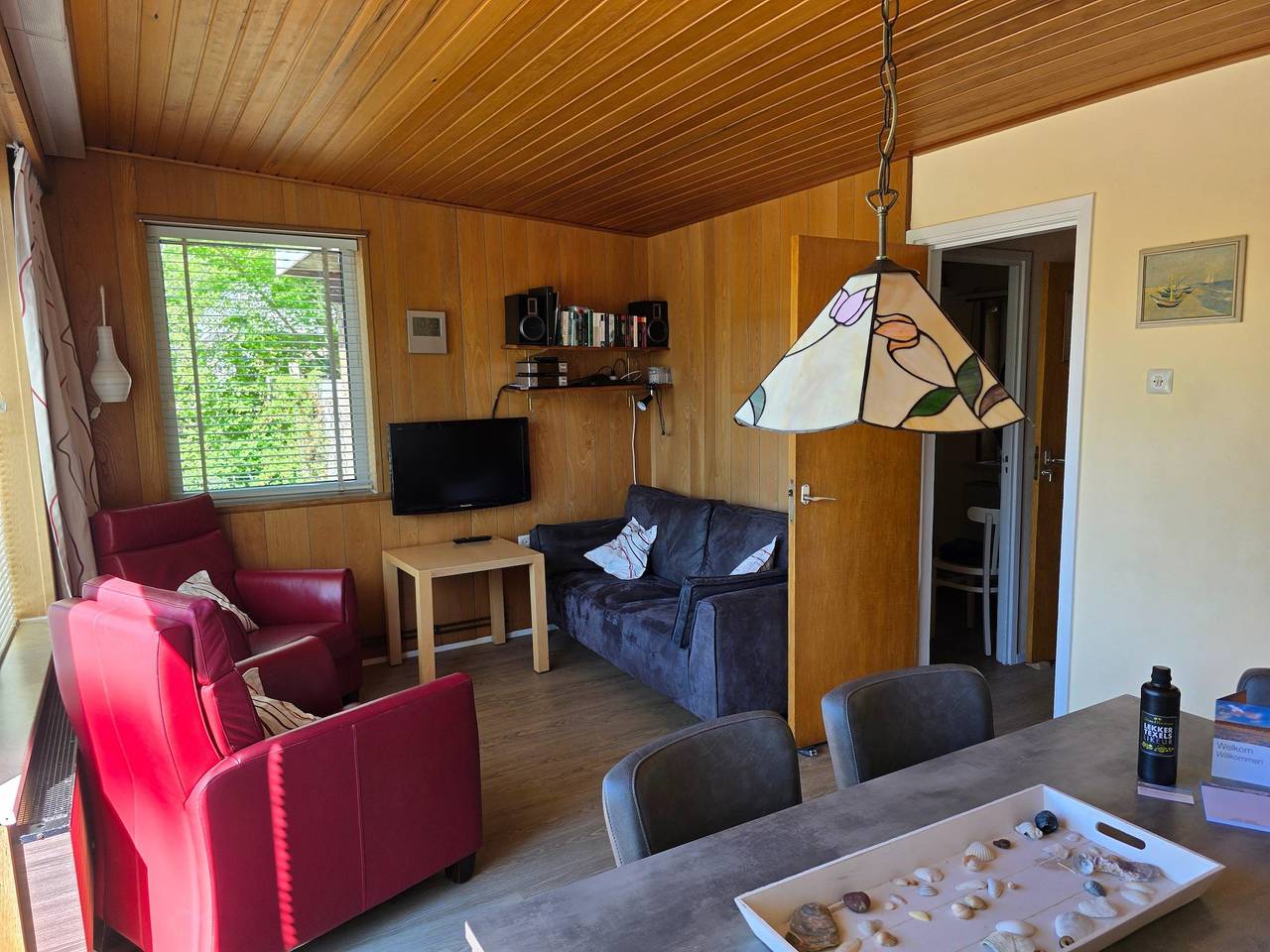 Bungalow for 6 persons with a very spacious south-facing garden. in De Koog, West Frisian Islands