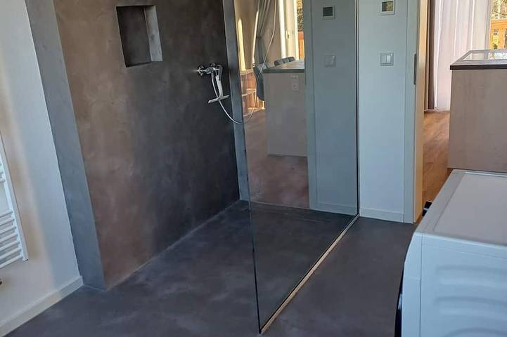 Ganze Wohnung, 1 Ferienwohnung mit großem Balkon für 4 bis 5 Personen buchbar in Nordwestuckermark, Uckermark