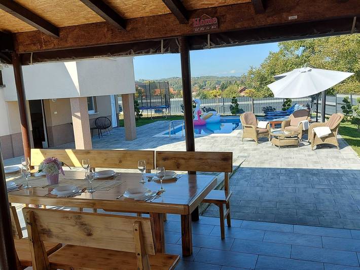 Wiejski domek dla 10 osób, z Jacuzzi i Taras oraz Ogród w Zagrzeb i okolice