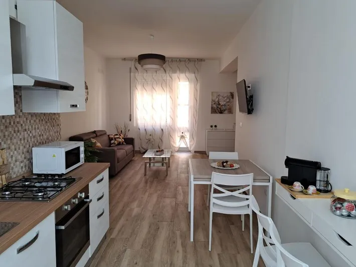 Apartamento de vacaciones para 8 personas, con vistas y jardín - 1