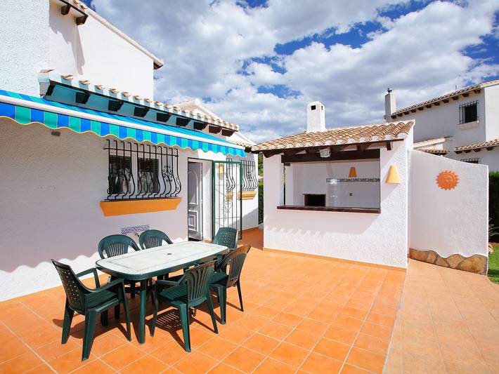 Location de vacances pour 6 personnes, avec terrasse et jardin à Pego - 3