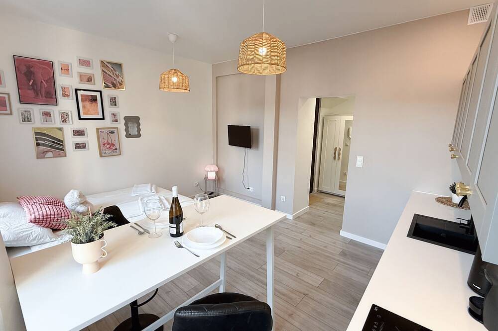 Ganze Wohnung, Stylish Studio on a Historic & Trendy Street in Bromberg, Kujawien-Pommern