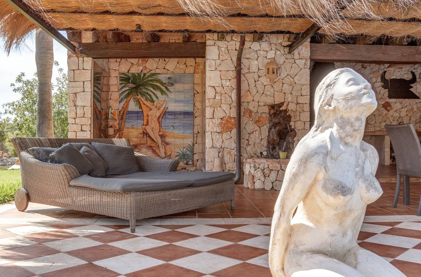 Natural stone villa with pool and jacuzzi - Villa Casa Grande in Santanyí, South Majorca