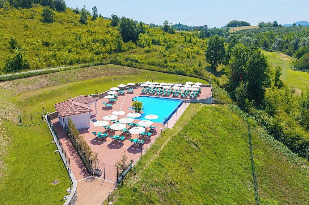 Villa Carolina Comfort 10, Castelletto d’Orba, Italy in Castelletto d'Orba, Province d'Alexandrie