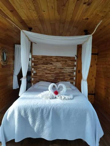 Gîte pour 3 personnes, avec jardin et terrasse à Cabariot