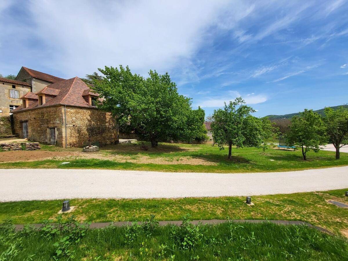 Holiday Home in Saint-Vincent-de-Cosse, Périgord Noir