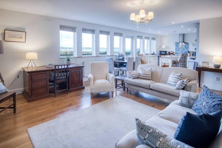 Holiday rental for 4 people, with balcony and ocean view in Gower