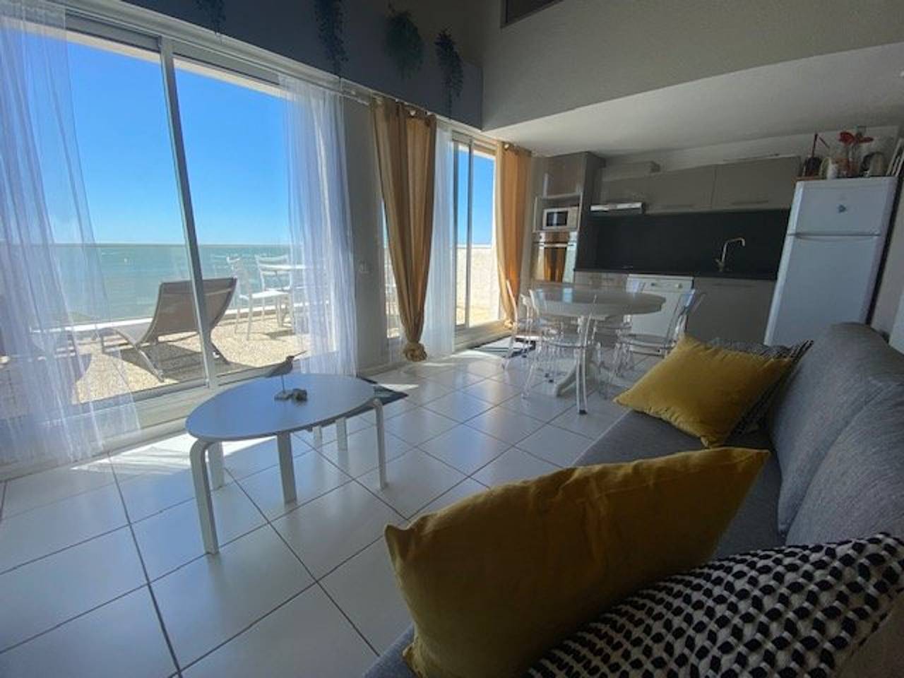 Appartement entier, Duplex pour 6 avec vue océan, balcon et garage privatif in Royan, Côte de Beauté