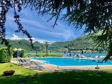 Ferienwohnung für 4 Personen, mit Ausblick und Garten sowie Pool in Brusimpiano Gemeinde