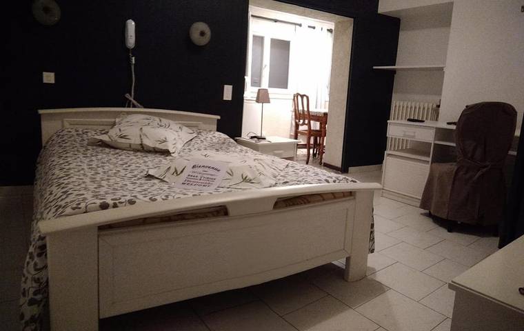 Hôtel pour 4 personnes, avec jardin et piscine à Caussade
