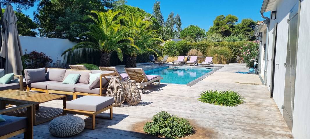 Villa for 12 people, with garden - 1