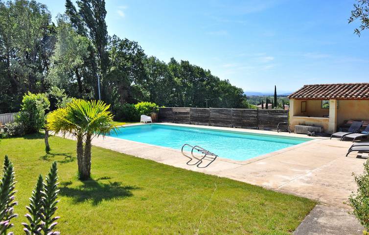 Encantador Apartamento 65m2: Aparcamiento, Terraza, Piscina, WiFi in Saint-Roman-de-Malegarde, Vaucluse