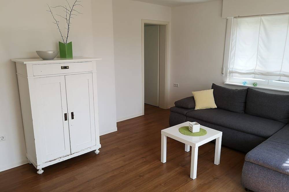 Appartement entier, Appartement exclusif à Baach parmi les vignobles de Winnenden près de Stuttga in Winnenden, Arrondissement de Rems-Murr