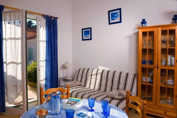 Parc de vacances pour 6 personnes, avec bassin pour enfant et piscine ainsi que jardin et terrasse, animaux acceptés en Vendée - 4