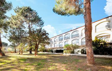 Cottage pour 4 personnes, avec terrasse et piscine dans Argeles-Plage