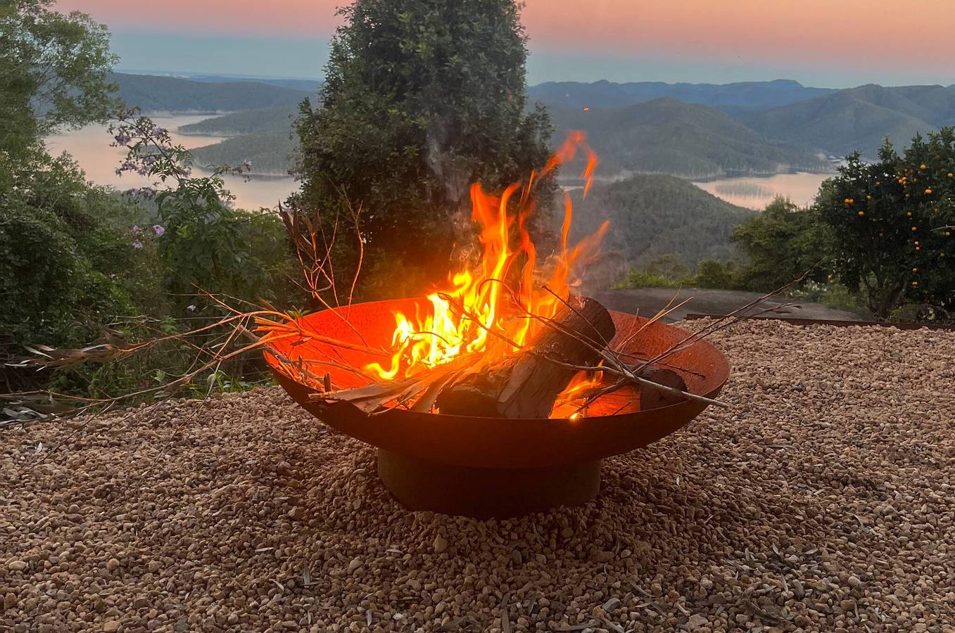 Rodeado de naturaleza con vistas panorámicas a las montañas in Queensland