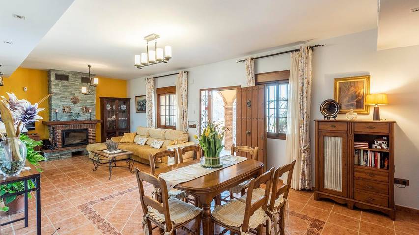 Casa rural para 6 personas, con piscina y balcón/terraza en Almogía - 4