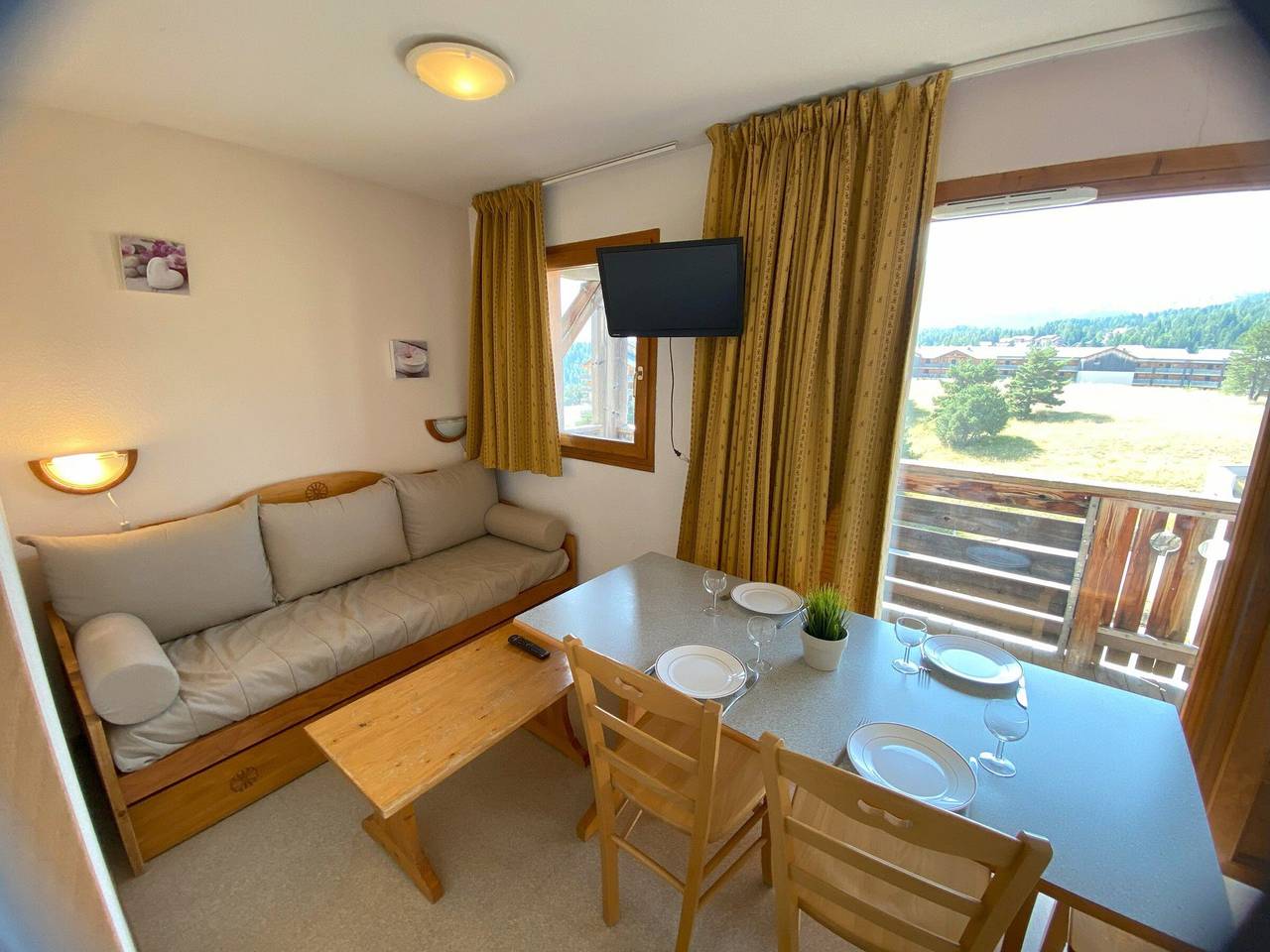 Ganze Wohnung, Wohnung 4 Personen, Südbalkon, nahe Pisten, 2 Sz in Saint-Étienne-en-Dévoluy, Le Dévoluy