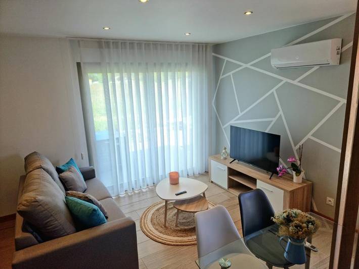 Gîte pour 4 personnes, avec Terrasse ainsi que Jardin et Vue à Josse