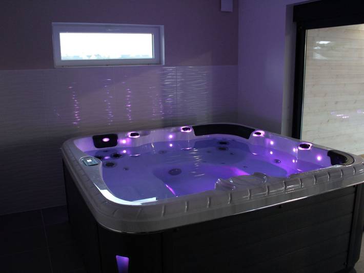 Location de vacances pour 10 personnes, avec piscine et jardin, animaux acceptés dans Anse de Kernic - 3