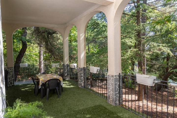 Villa per 10 persone, con terrazza e idromassaggio nonché giardino, con animali domestici in Pedara