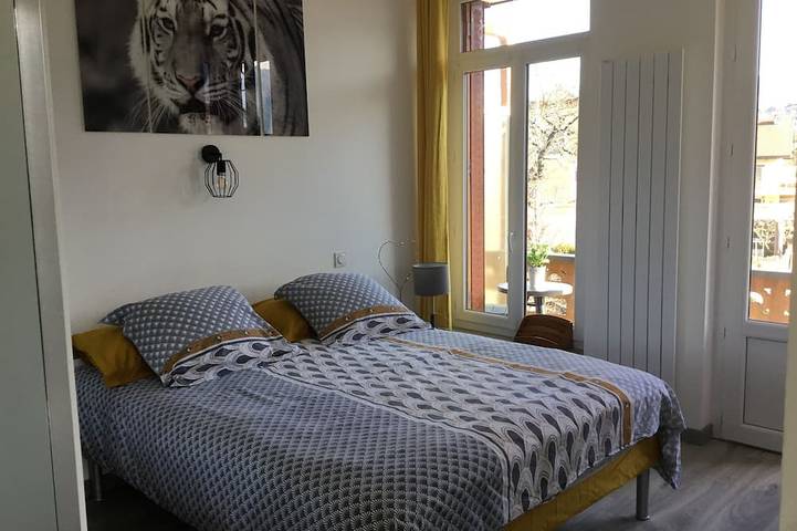 Entire apartment, ♥️Magnifique T2 neuf de 38m, parking privé, belles prestations in Aix-les-Bains, Chambéry region