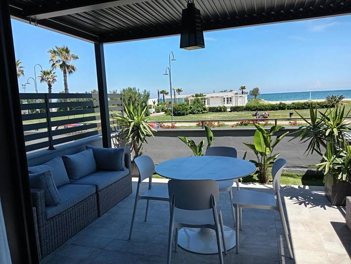 Ferienwohnung für 2 Personen, mit Ausblick und Terrasse in Porto Sant'Elpidio