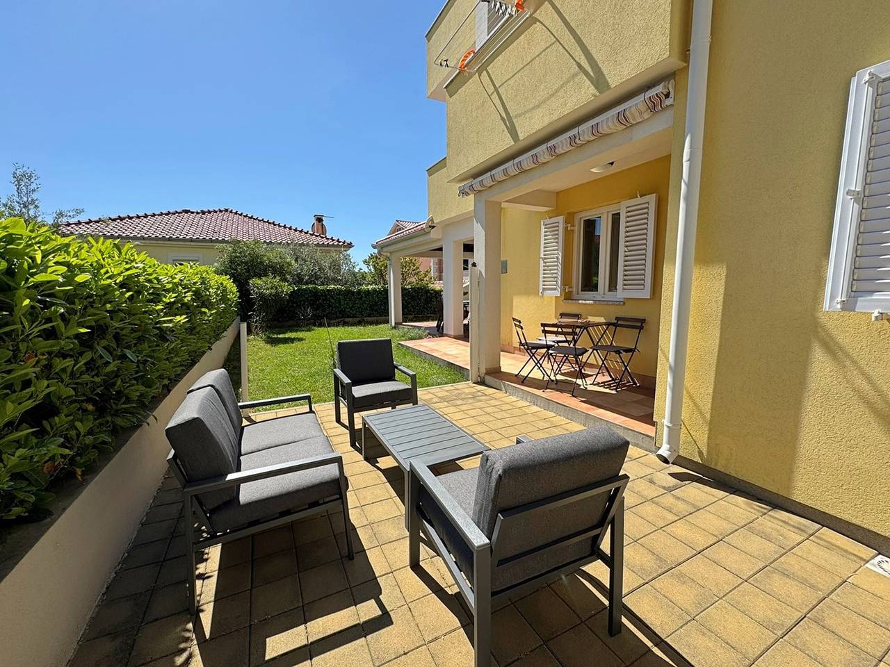 Cijeli apartman, Apartman Pinta de Sol - kućni ljubimci dobrodošli, terasa, roštilj, mirno područje in Dobrinj, Krk