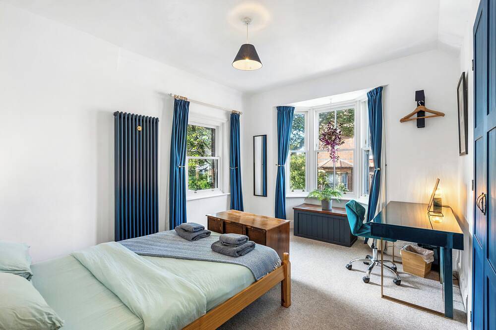 Flint Cottage – 3 mins to beach in Littlehampton, West Sussex