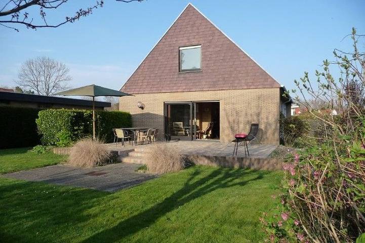 Villa pour 7 personnes, avec terrasse et jardin dans Oostduinkerke