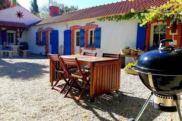 Gîte pour 12 personnes, avec jardin et balcon à Le Perrier