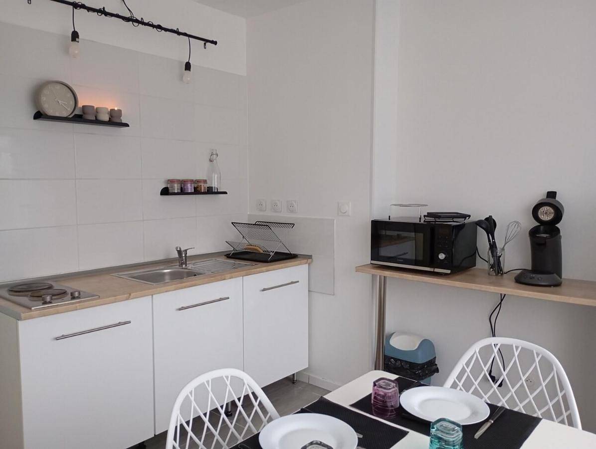 Appartement entier, One-Bedroom Apartment in Béthune, Région de Béthune