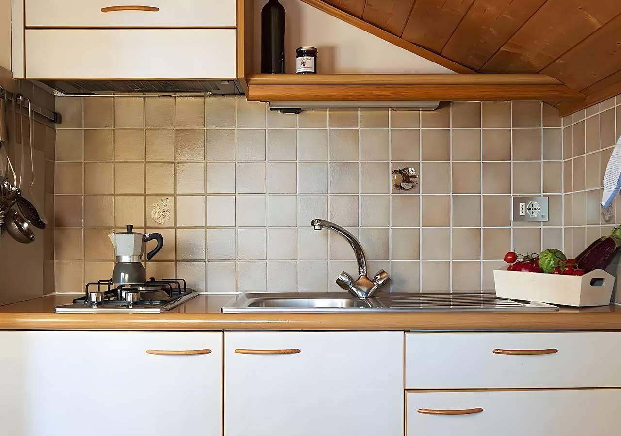 Ganze Wohnung, Apartment Lechnerhof Alpenrose mit Bergblick, Gemeinschaftsterrasse und Wlan in Schenna, Passeiertal