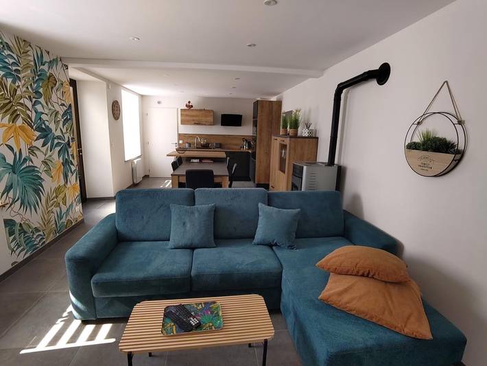 Gîte pour 3 personnes, avec terrasse à Labergement-Sainte-Marie