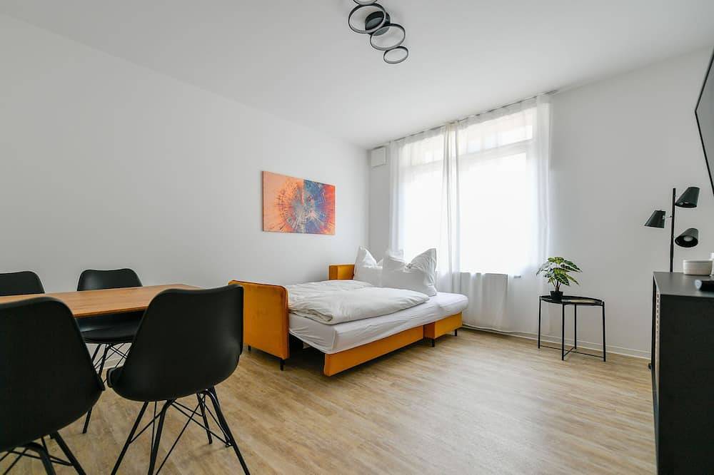 Ganze Wohnung, Ferienwohnung am Staatstheater Ii in Cottbus, Lausitz