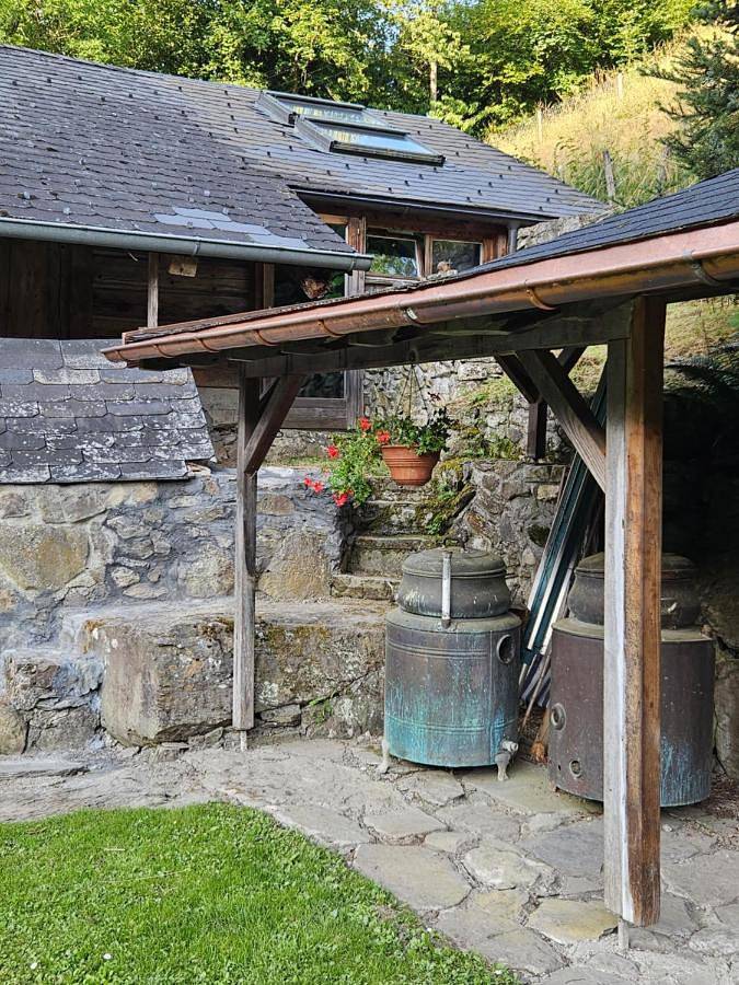 Gîte pour 10 personnes, avec vue ainsi que jardin et sauna, adapté aux familles à Troistorrents - 3
