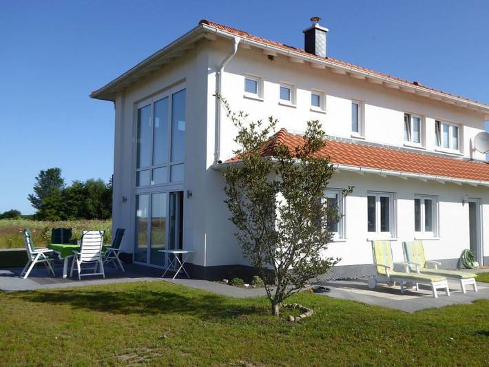 Ferienhaus für 6 Personen, mit Sauna und Balkon sowie Garten in Trent - 2