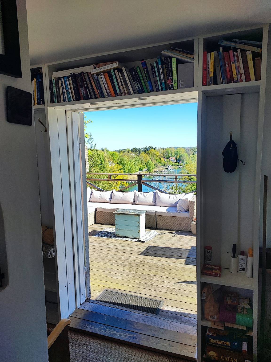 Sea-view cottage high up in the trees in Tyresö, Schwedische Ostsee