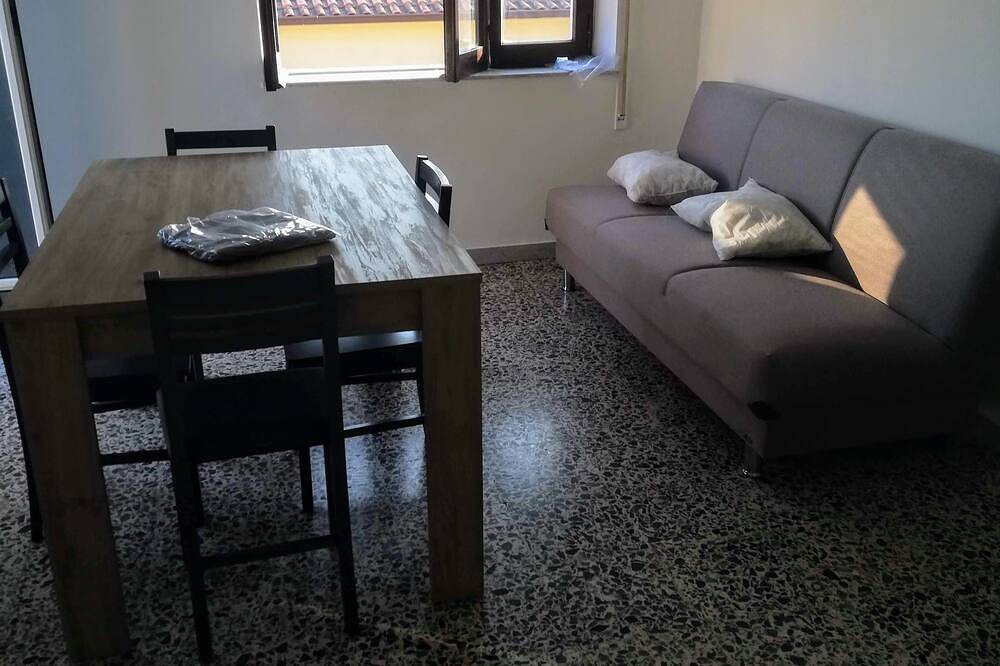 Appartamento intero, Donato C alloggio estivo in Scauri, Provincia di Latina