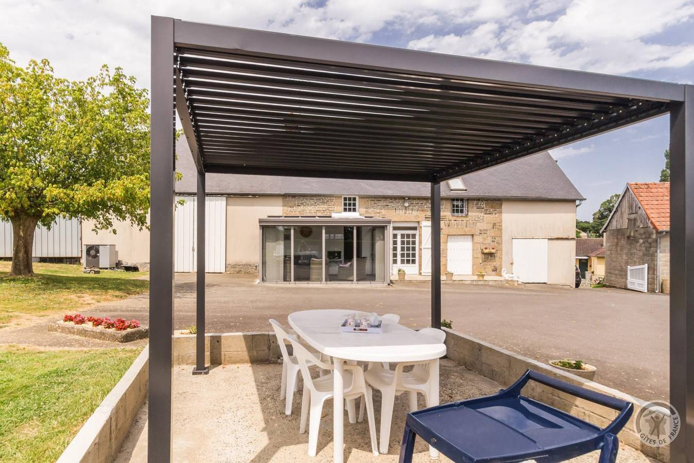 Gîtes des 3 Provinces in Les Loges-Marchis, Région d'Avranches