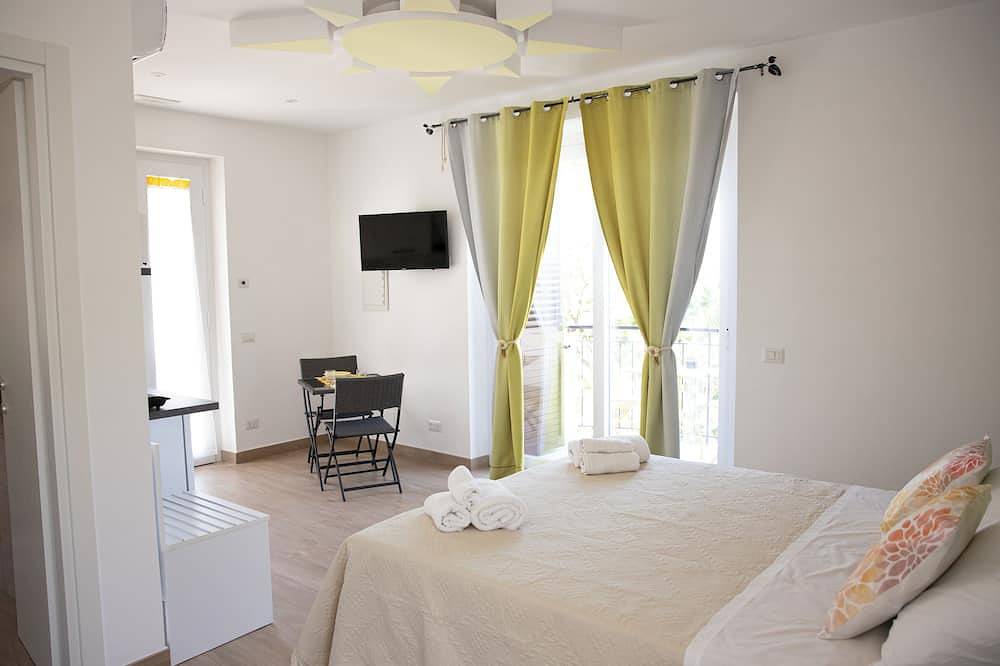 Appartamento intero, Yellow Monolocale in Gragnano, Monti Lattari