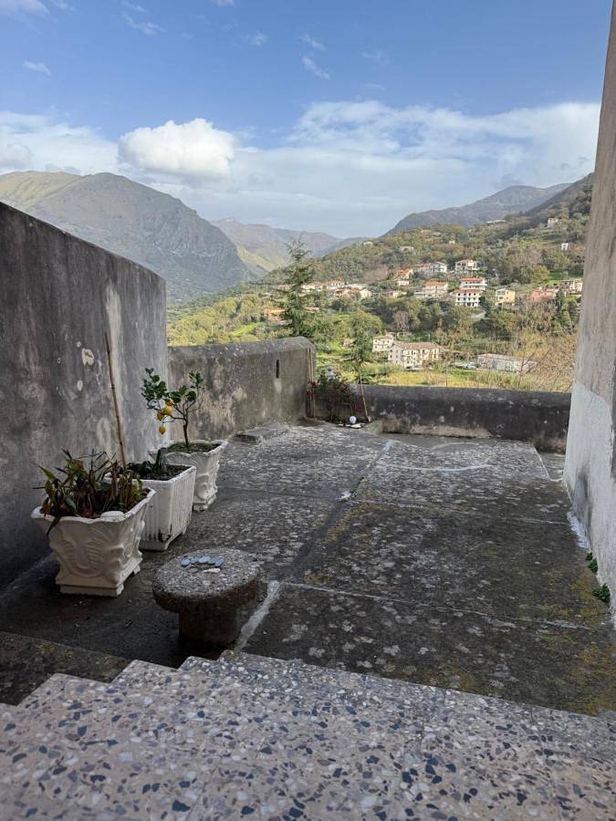 Maison d’hôte pour 3 personnes, avec vue et jardin à Fiumefreddo Bruzio - 4