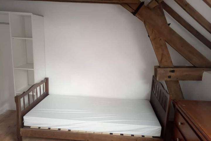 Gîte pour 11 personnes, avec jacuzzi et sauna ainsi que terrasse et piscine à Rety - 4