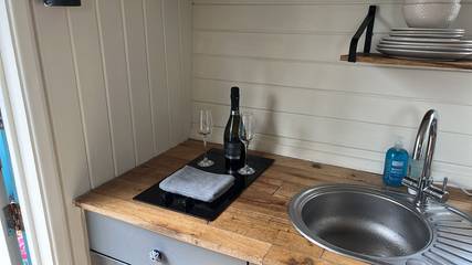 Log Cabin for 2 People in Powys, Wales, Photo 3
