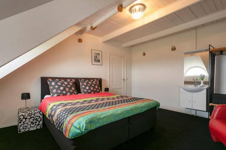 Maison d’hôte pour 2 personnes, avec vue ainsi que jardin et terrasse dans Frise - 4